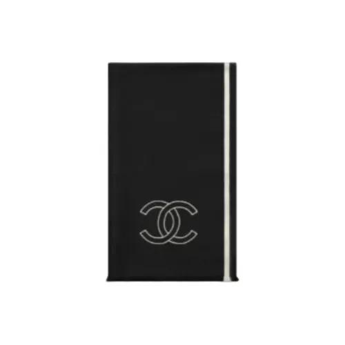 CHANEL Вязаные шарфы Унисекс