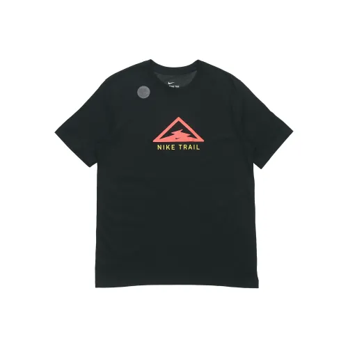 Мужские футболки Nike