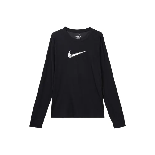 Nike Мужские черные футболки