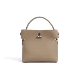 Голубино-серый