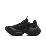 Полностью черный