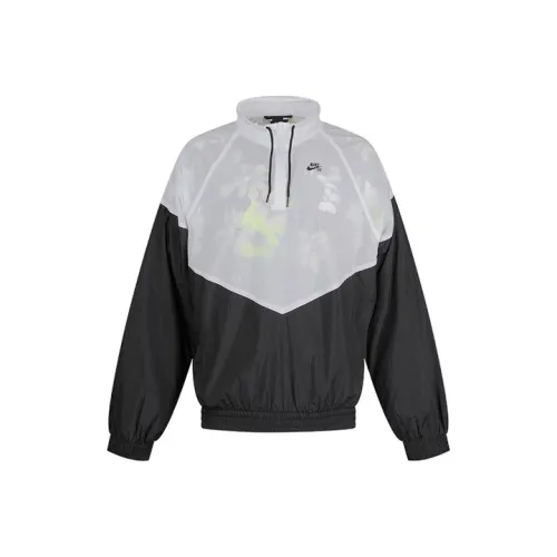 Nike Многоцветные Мужские T-рубашки