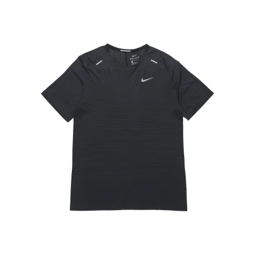 Nike Мужские черные футболки