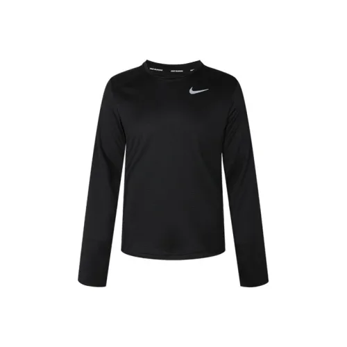 Nike Мужские черные футболки