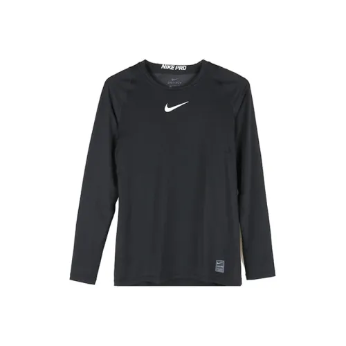 Мужские футболки Nike