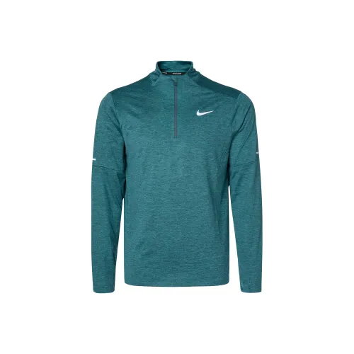 Nike Выцветший еловый зеленый мужской T-рубашки