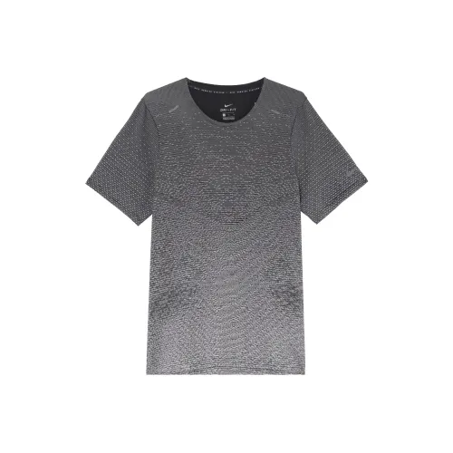 nike Серый Мужские беговые T-рубашки