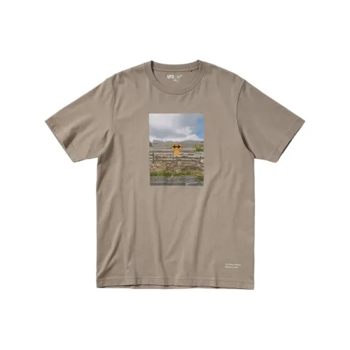 UNIQLO T-Shirt Унисекс Темно-бежевый