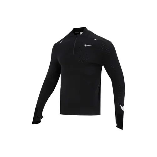 Nike Мужские черные футболки