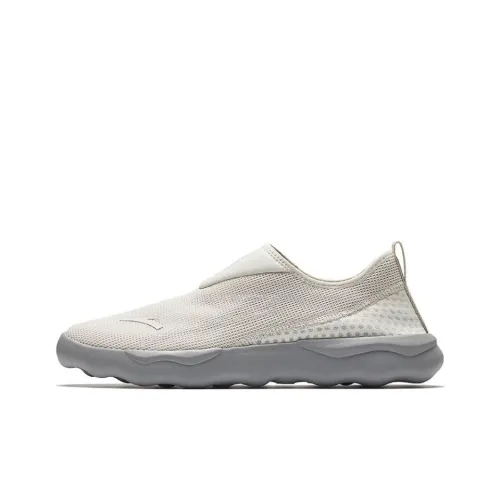 ANTA Износостойкие противоскользящие низкие кроссовки для тренировок мужские серые