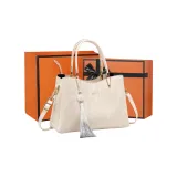 Белый подарочный набор в коробке