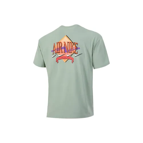 Nike Светло-зеленые Мужские T-рубашки