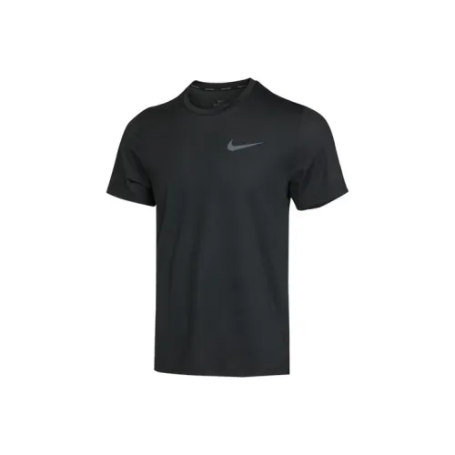 Мужские T-рубашки Nike Dri Fit