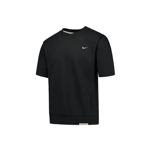 Nike Мужские черные футболки