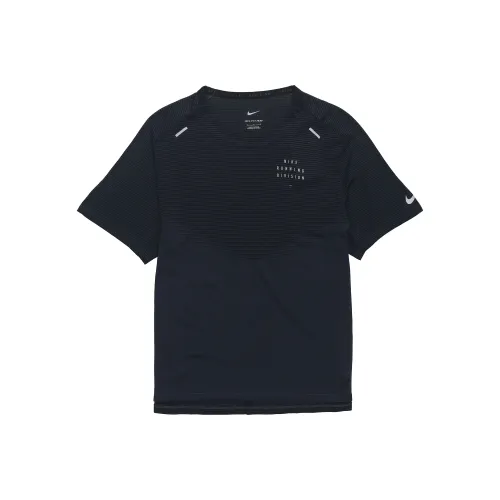 Nike Мужские черные футболки