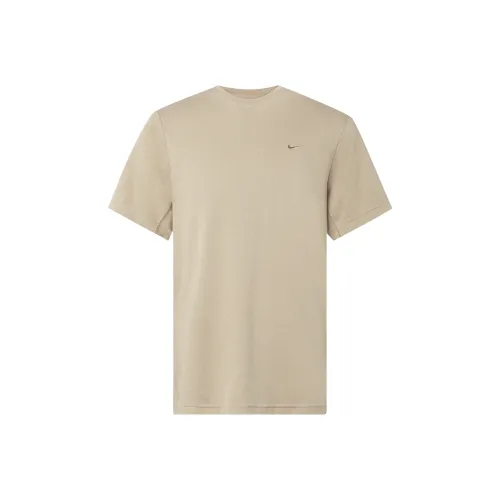 Nike Khaki Мужские T-рубашки