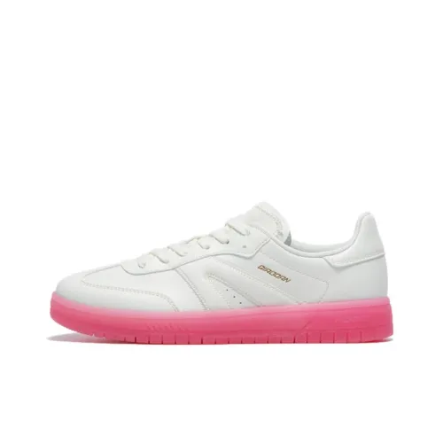 QIAODAN Departure Slip Resistant Водонепроницаемый Abrasion Resistant Низкий Топ Скейтборд Кроссовки Женские Белые Розовые