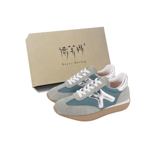 Kacey Devlin Повседневная обувь Женская Серого цвета