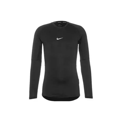 Nike Мужские черные футболки