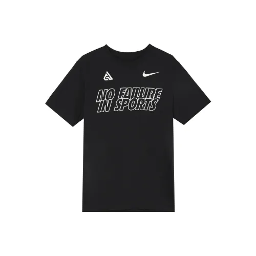 Nike Мужские черные футболки