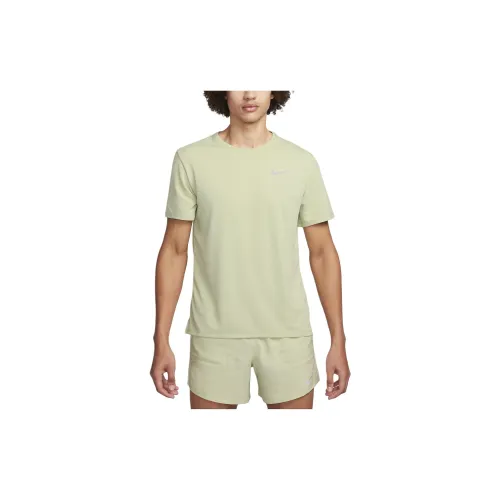 Nike MILER Olive Мужская T-рубашка