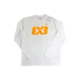 Белый и оранжевый