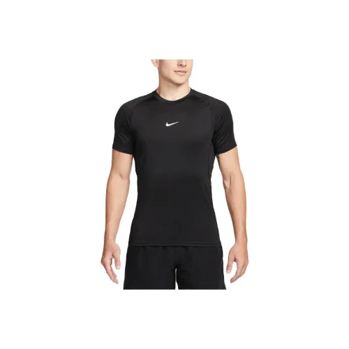 Nike Мужские черные футболки