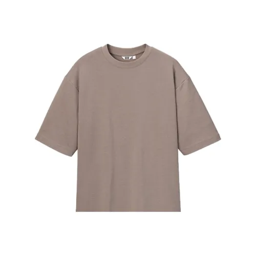 UNIQLO Каштановые Мужские T-рубашки