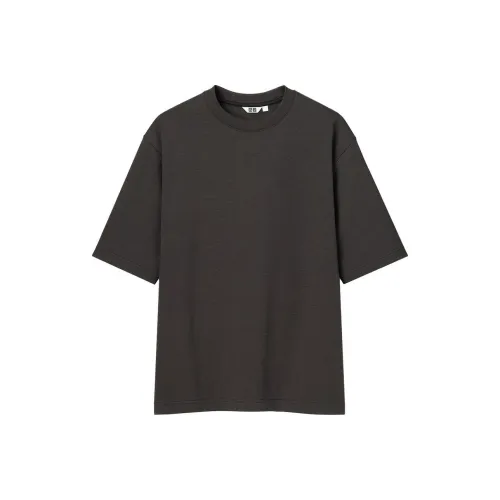 UNIQLO Черная унисекс футболка