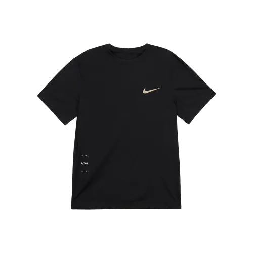 Nike Мужские черные футболки