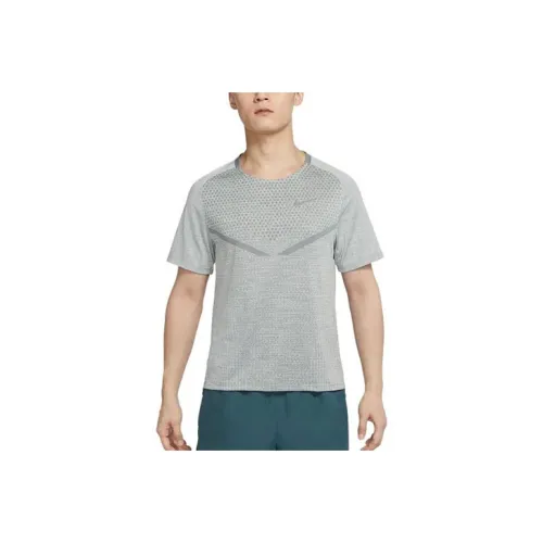 Nike Дымчато-серый Мужской T-рубашки