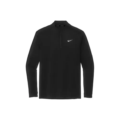 Nike Мужские черные футболки