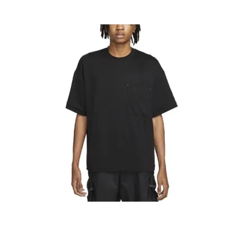 Nike SPORTSWEAR TECH PACK Черные Мужские T-рубашки