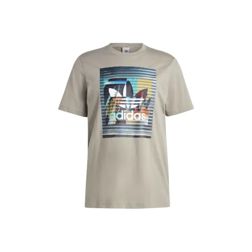 Adidas Originals Graphics Off The Grid T-Shirt Мужской Зеленый