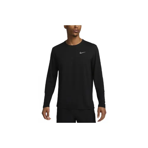 Nike MILER Черная Мужская T-Рубашка