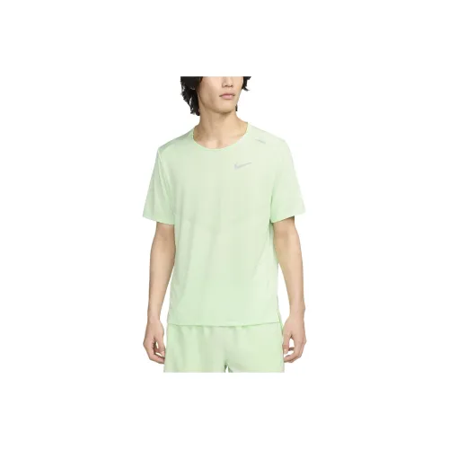 Nike Dri Fit RISE 365 Бег Т-Рубашка Мужская Светло-Зеленая