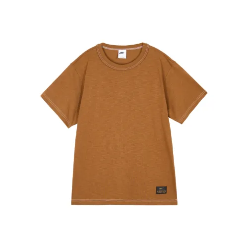 Nike T-Shirt Мужской Светлый Британский Коричневый