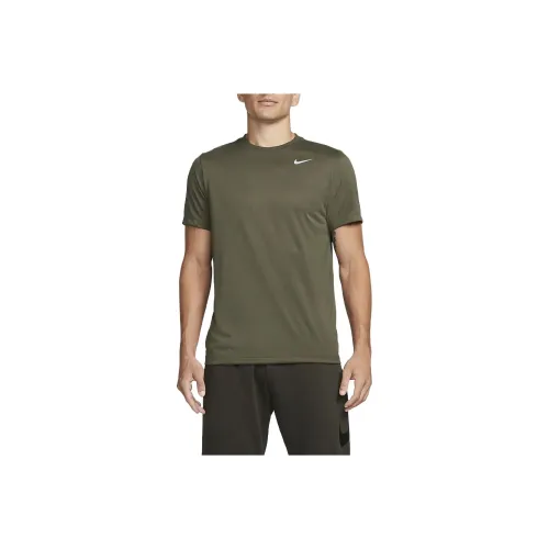 Nike Армейский зеленый Мужской T-рубашки