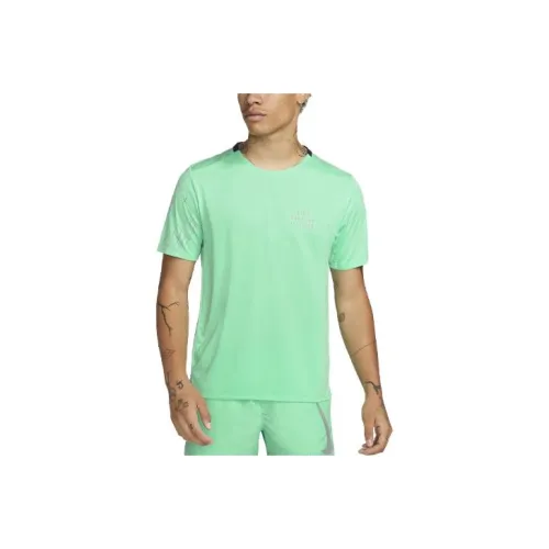 nike Dri FIT RUN Division RISE 365 T Рубашка Мужская Green Light