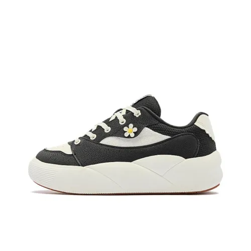 QIAODAN Puff Износостойкий и Легкий Низкий Топ Кроссовки для скейтбординга Женские Черно-белые