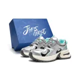 Светло-зеленый