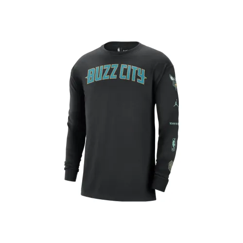 Черные мужские футболки Nike