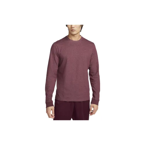 nike Dri Fit Long Sleeve Versatile Топ T Shirt Мужская Night Каштановый