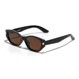 Черная оправа с чайными линзами