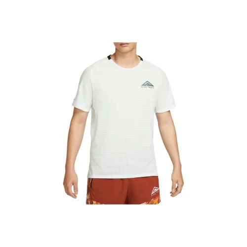 Nike Mountain PEAK White Men's T-Shirt
