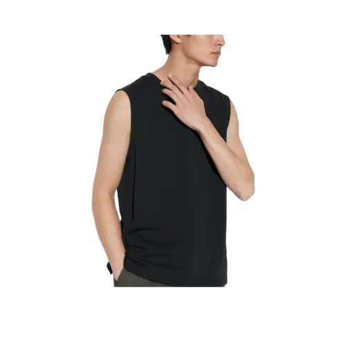 UNIQLO Черная унисекс футболка