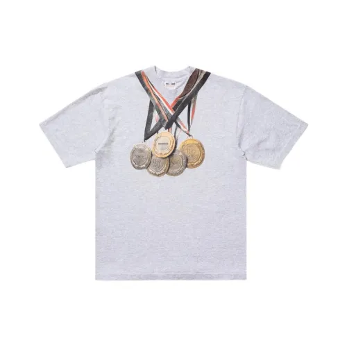 UNDEFEATED BADFRIEND Collaboration SS25 T-Shirt Унисекс