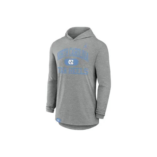 Джордан Северная Каролина Tar Heels Blitz T Рубашка Мужская Серого цвета