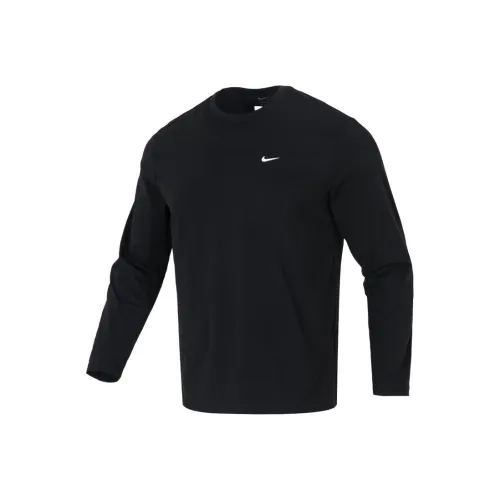 Nike Мужские черные футболки