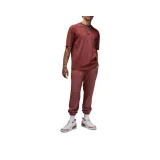 Темно-красный